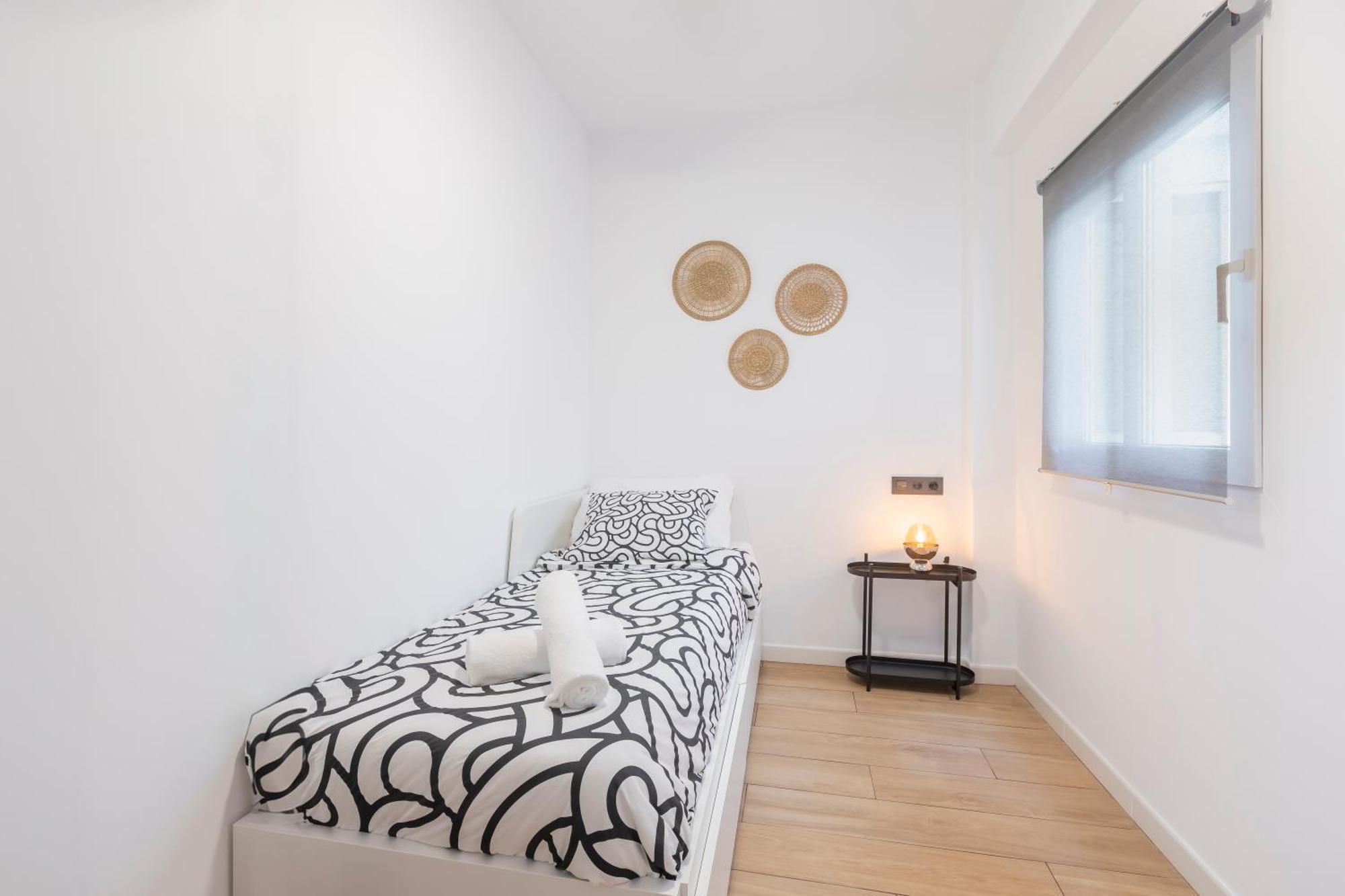 Fully Renovated Apartment In The Heart Of Fuengirola, 2 Min Walk To The Beach Bagian luar foto