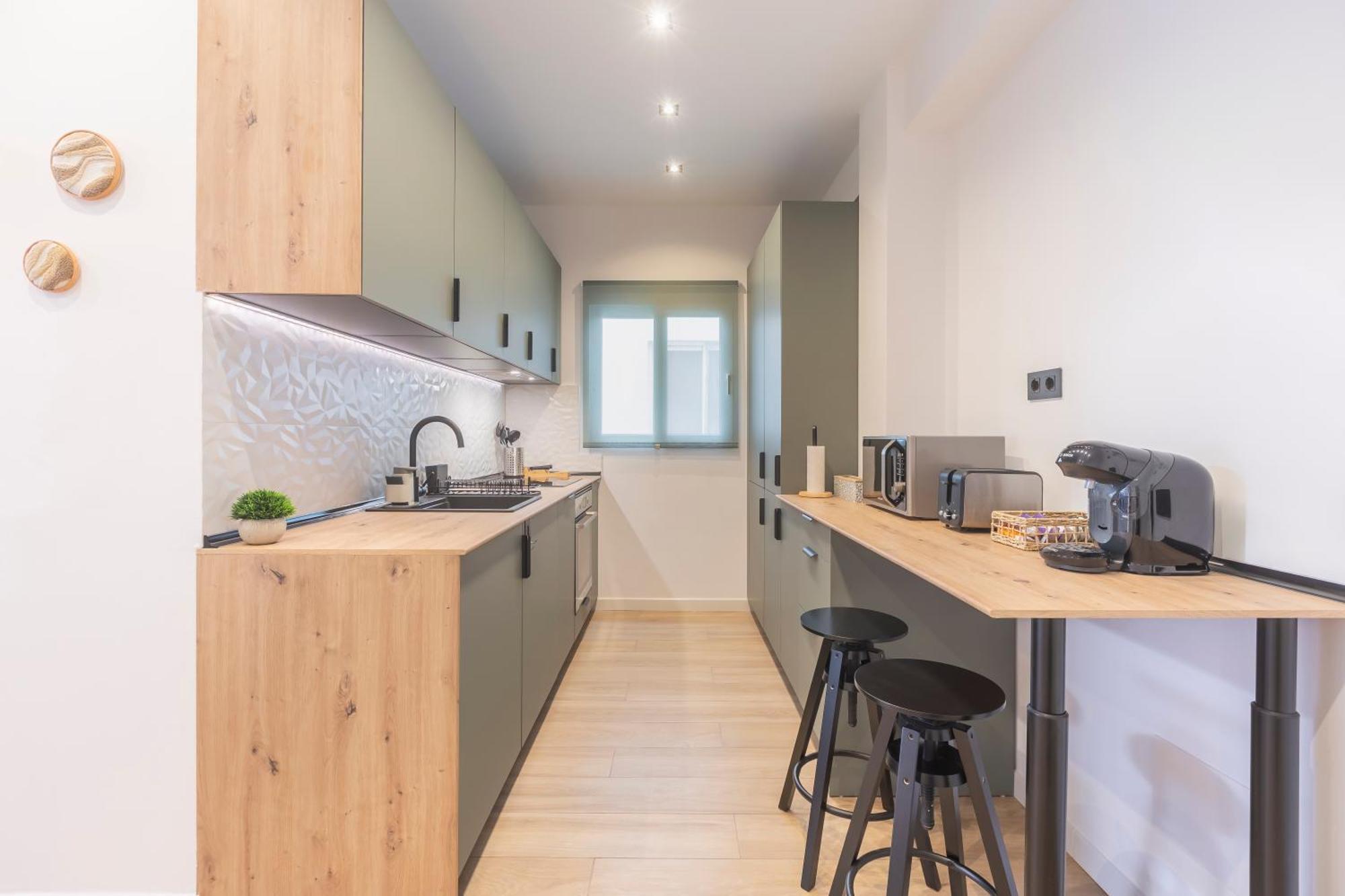 Fully Renovated Apartment In The Heart Of Fuengirola, 2 Min Walk To The Beach Bagian luar foto