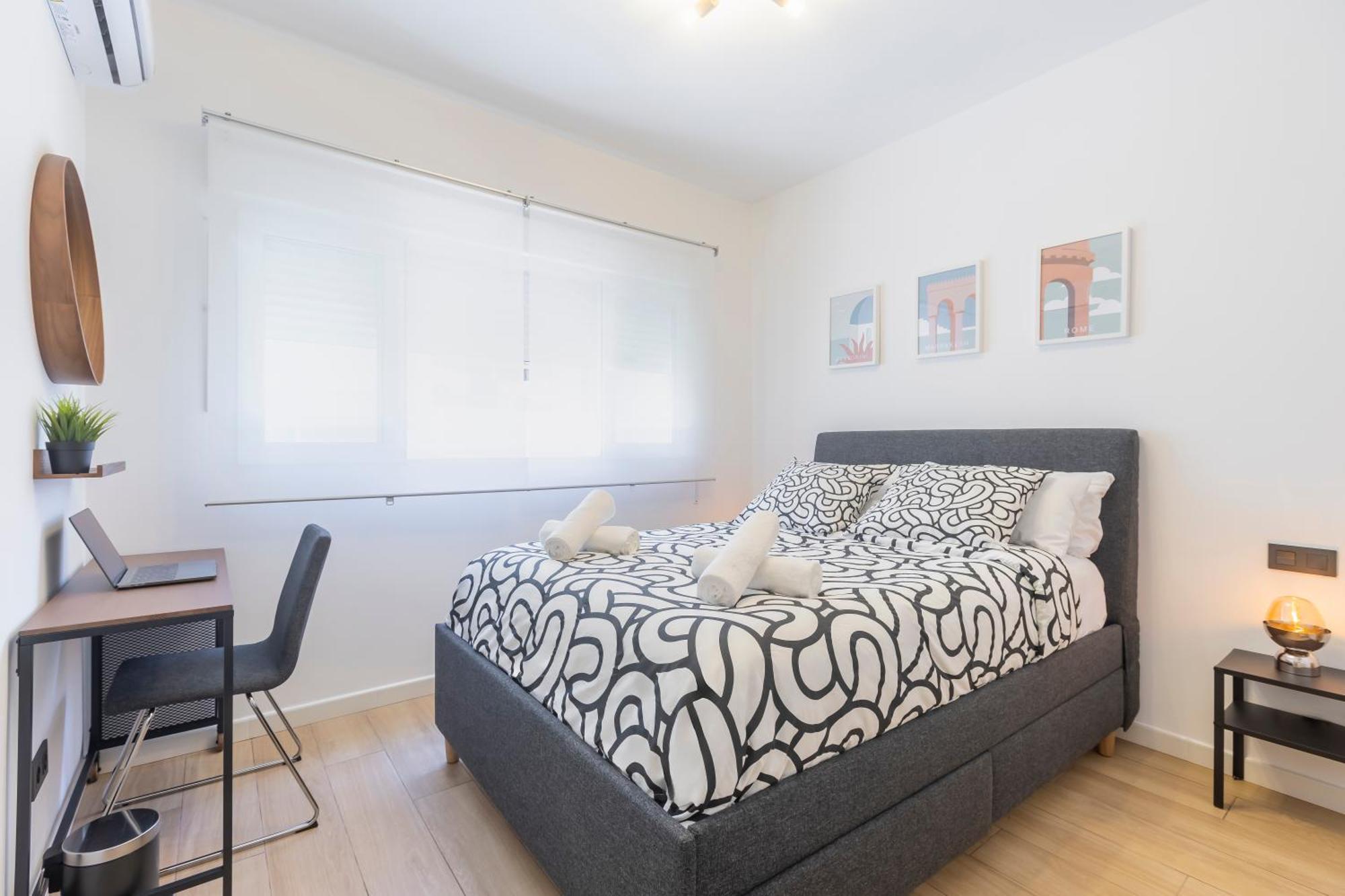Fully Renovated Apartment In The Heart Of Fuengirola, 2 Min Walk To The Beach Bagian luar foto