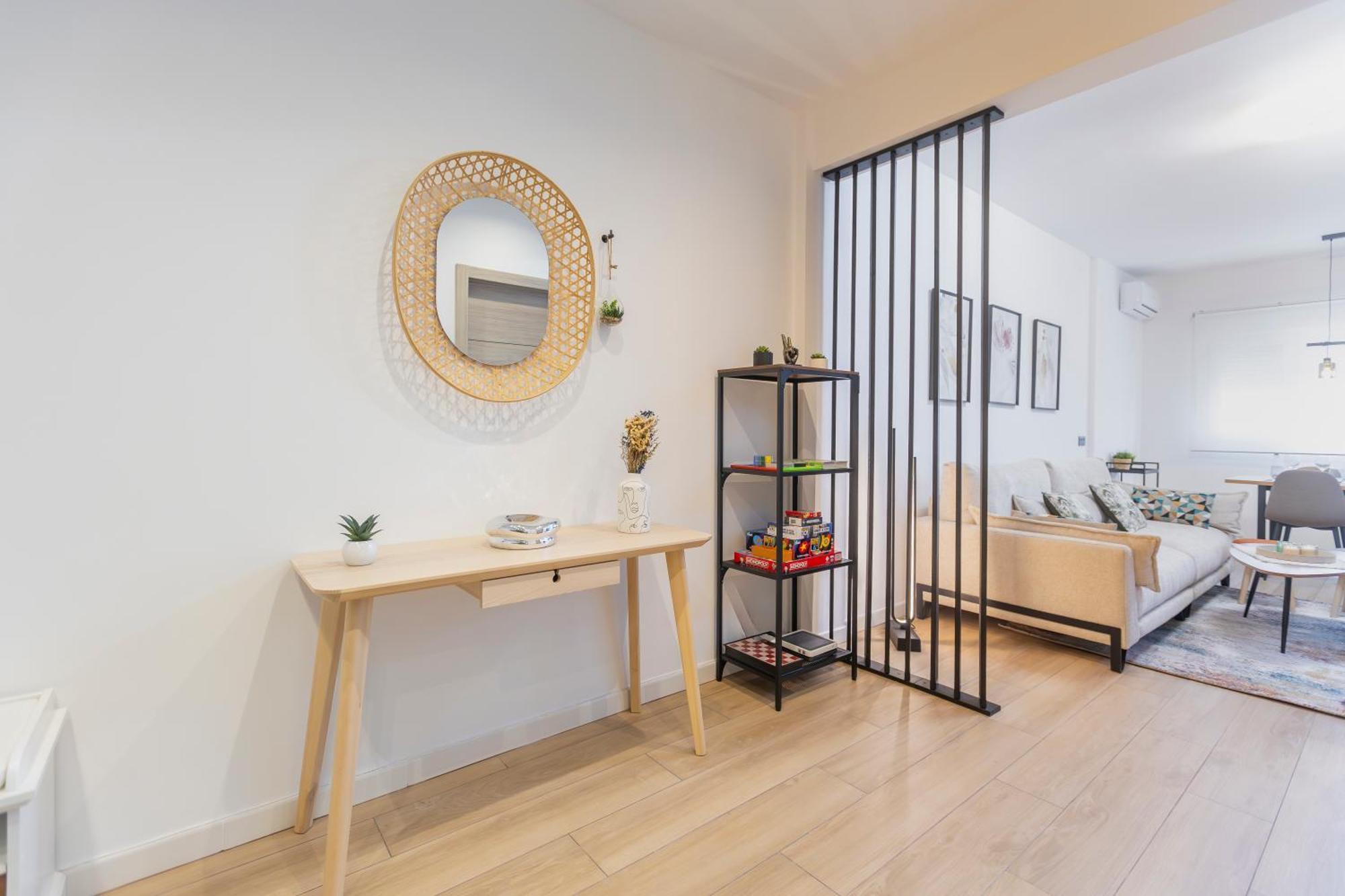 Fully Renovated Apartment In The Heart Of Fuengirola, 2 Min Walk To The Beach Bagian luar foto
