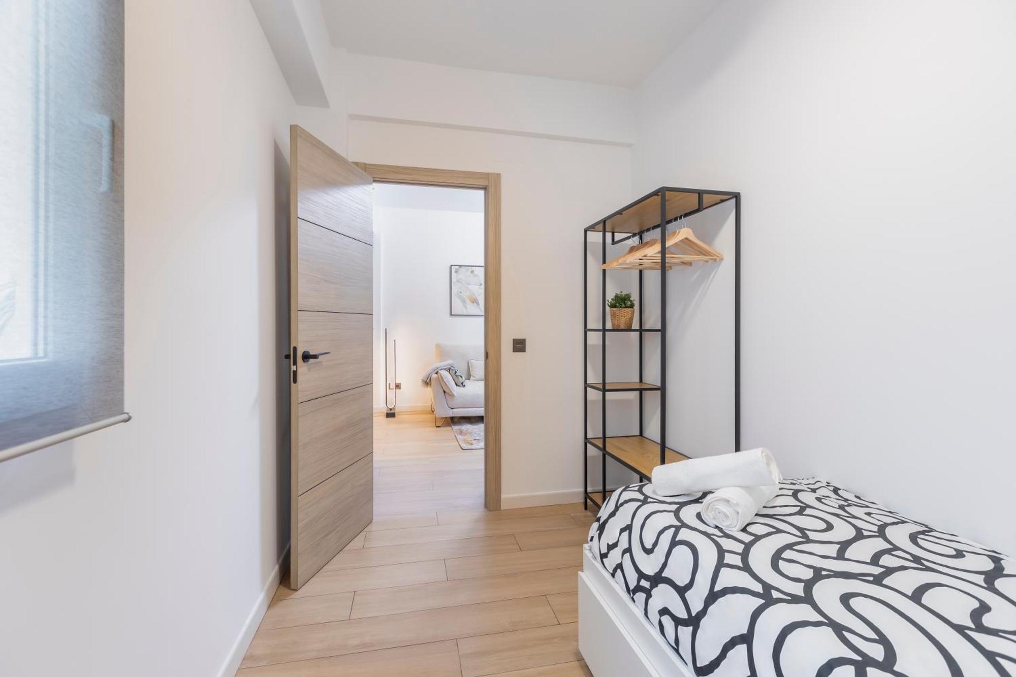 Fully Renovated Apartment In The Heart Of Fuengirola, 2 Min Walk To The Beach Bagian luar foto